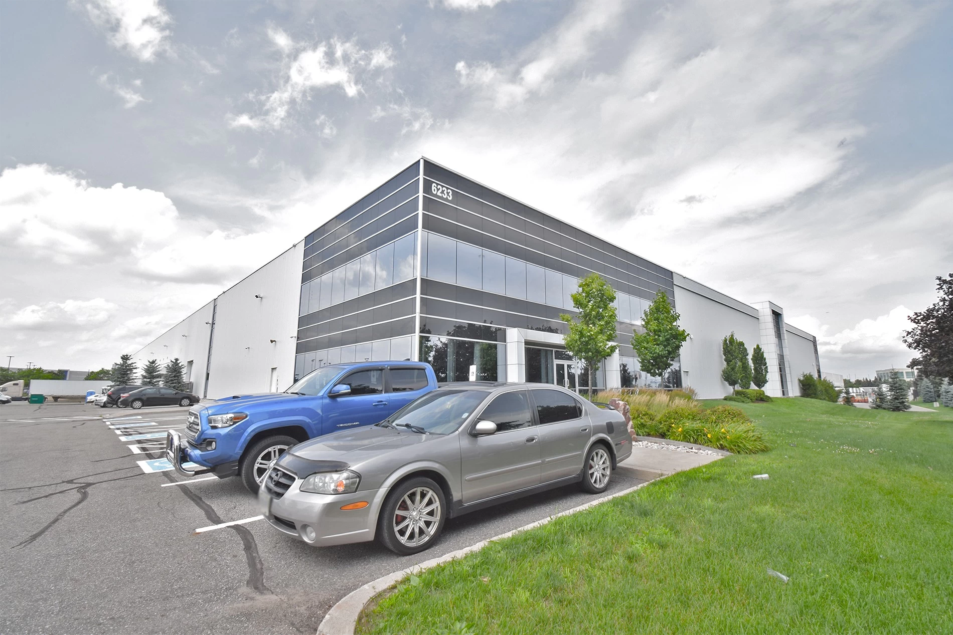 Groupe Touchette - Cantay | Mississauga Groupe Touchette Warehouse Pictures - Mississauga