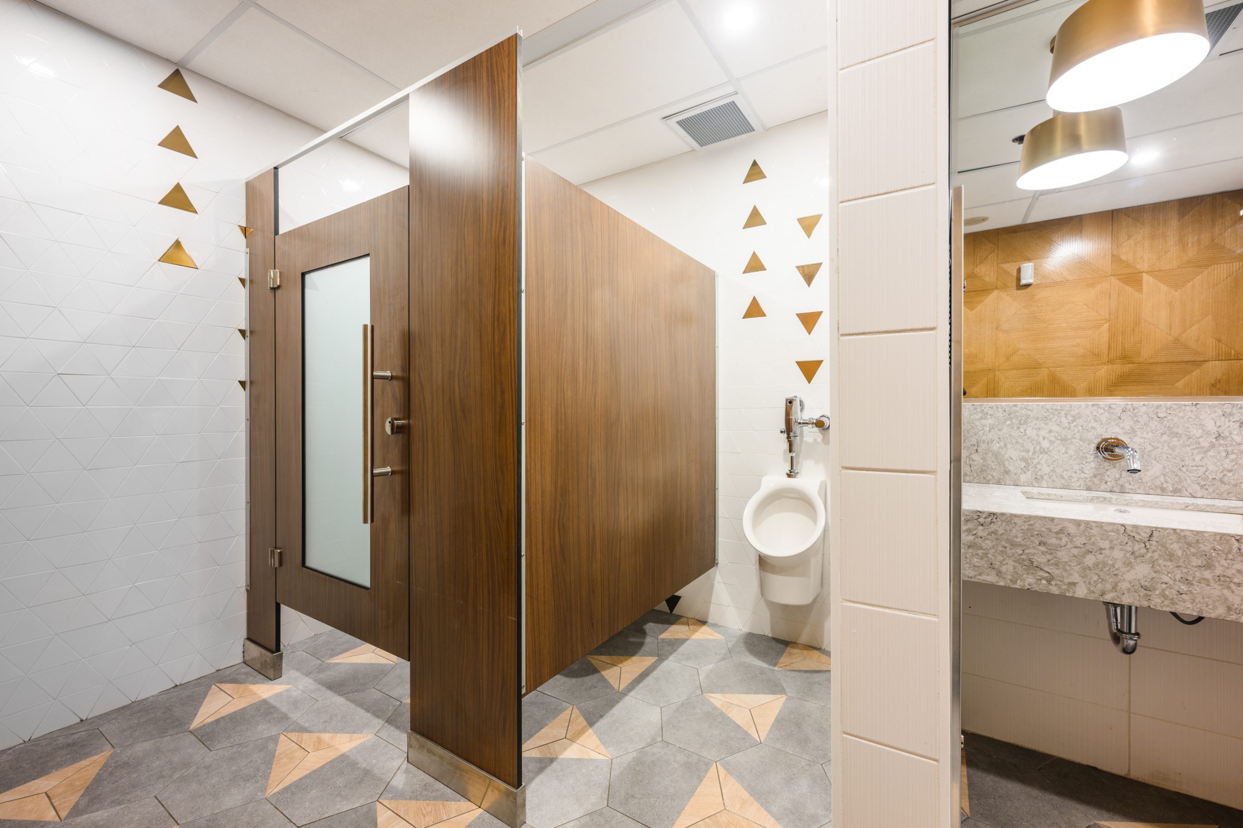 CKTL - 330 Bay St. - GTA General Contractors