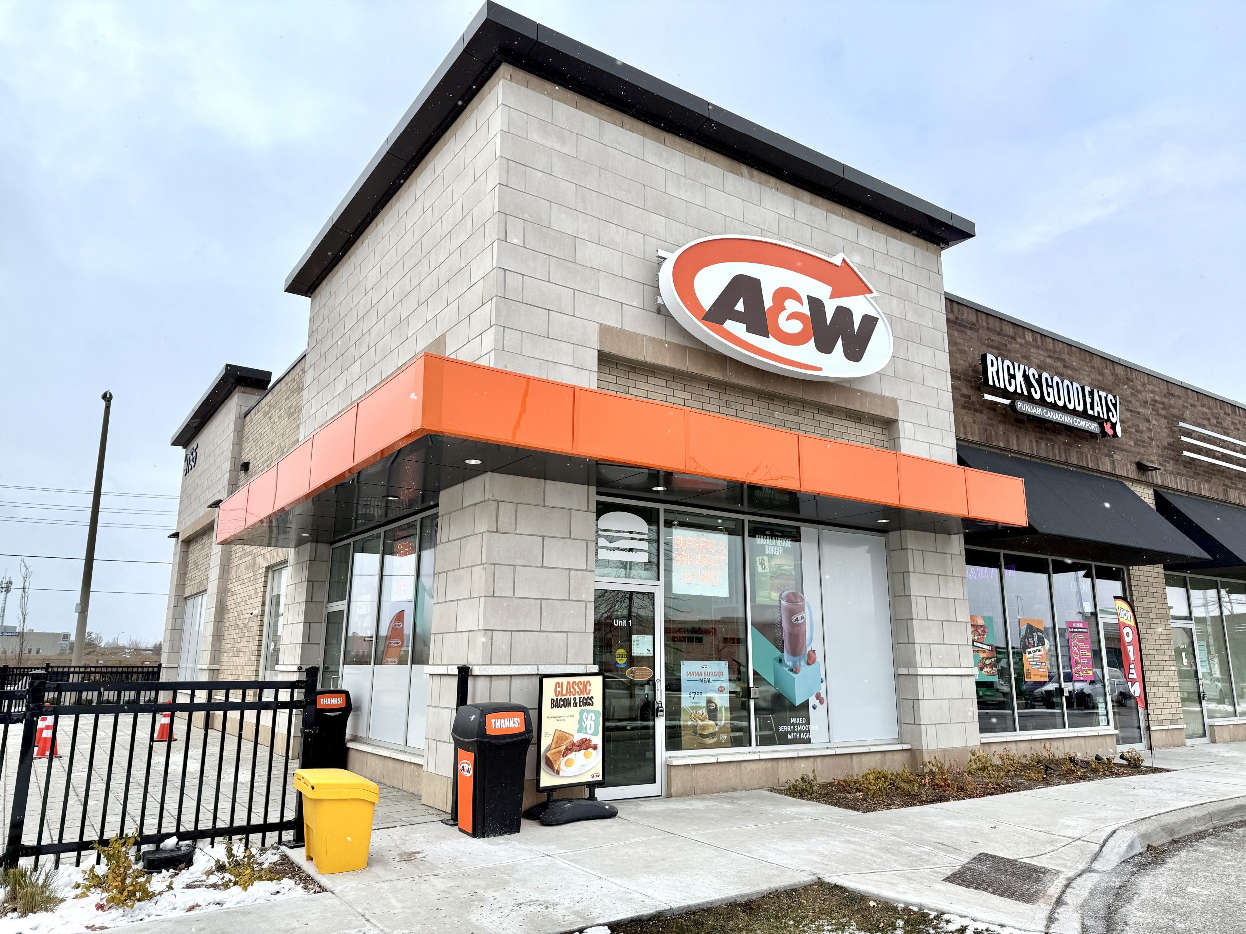 New A&W Fast food Restaurant Building Construction in Toronto, ON Canada for A&W Canada