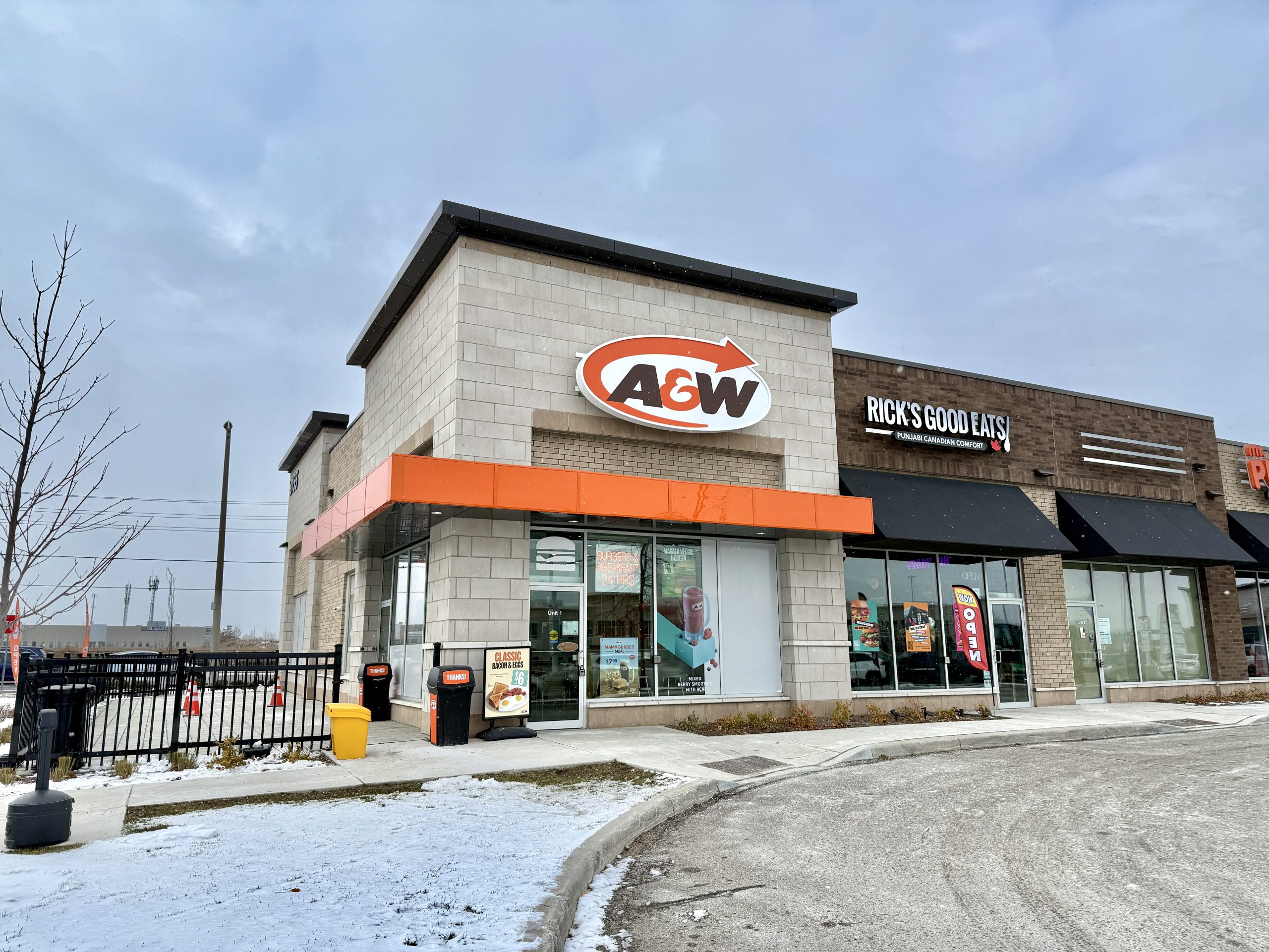 New A&W Fast food Restaurant Building Construction in Toronto, ON Canada for A&W Canada