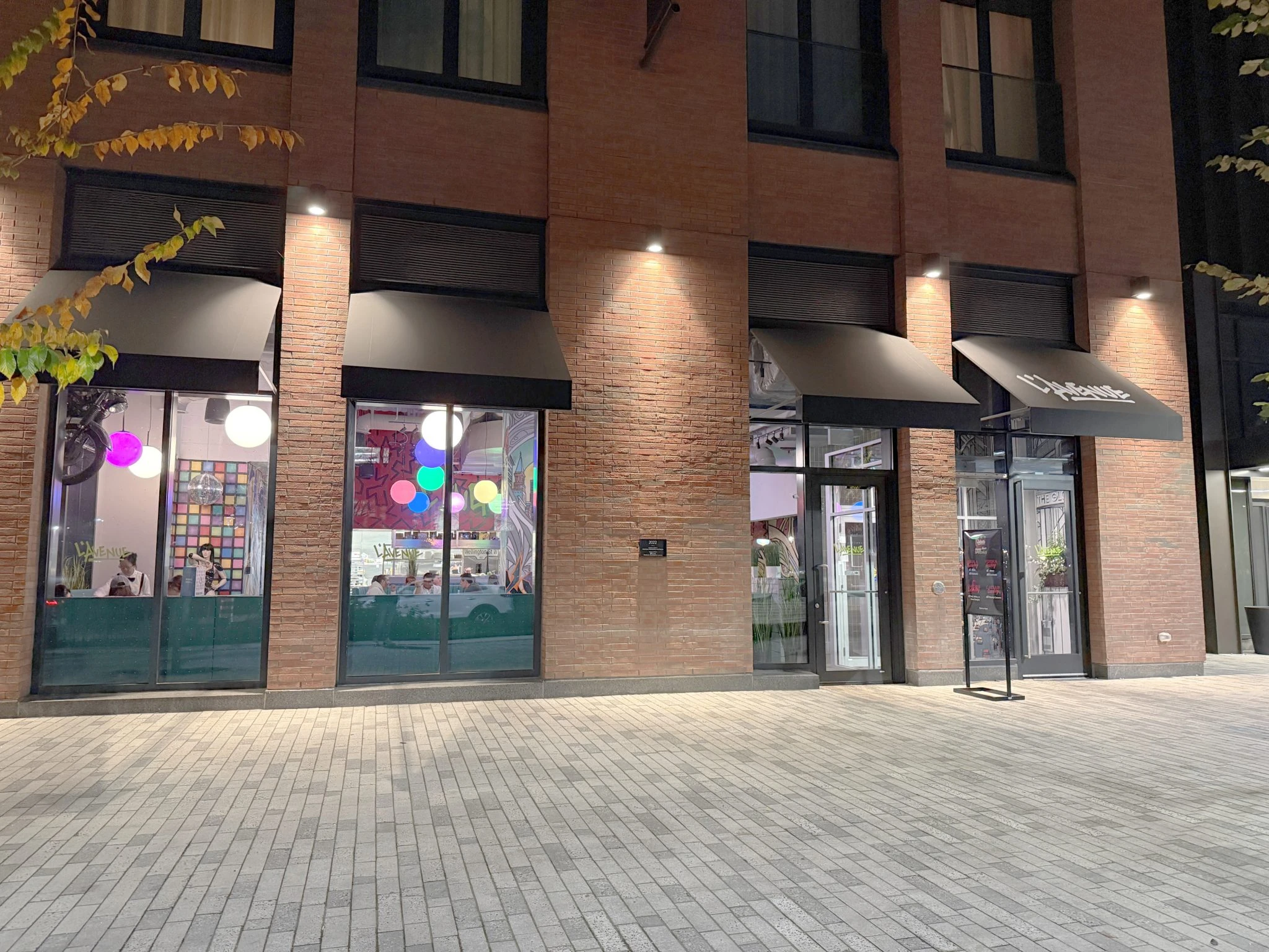 L'Avenue Toronto - 433 Wellington St W, Toronto, ON M5V 1E7 - Top New Restaurants in Toronto, ON