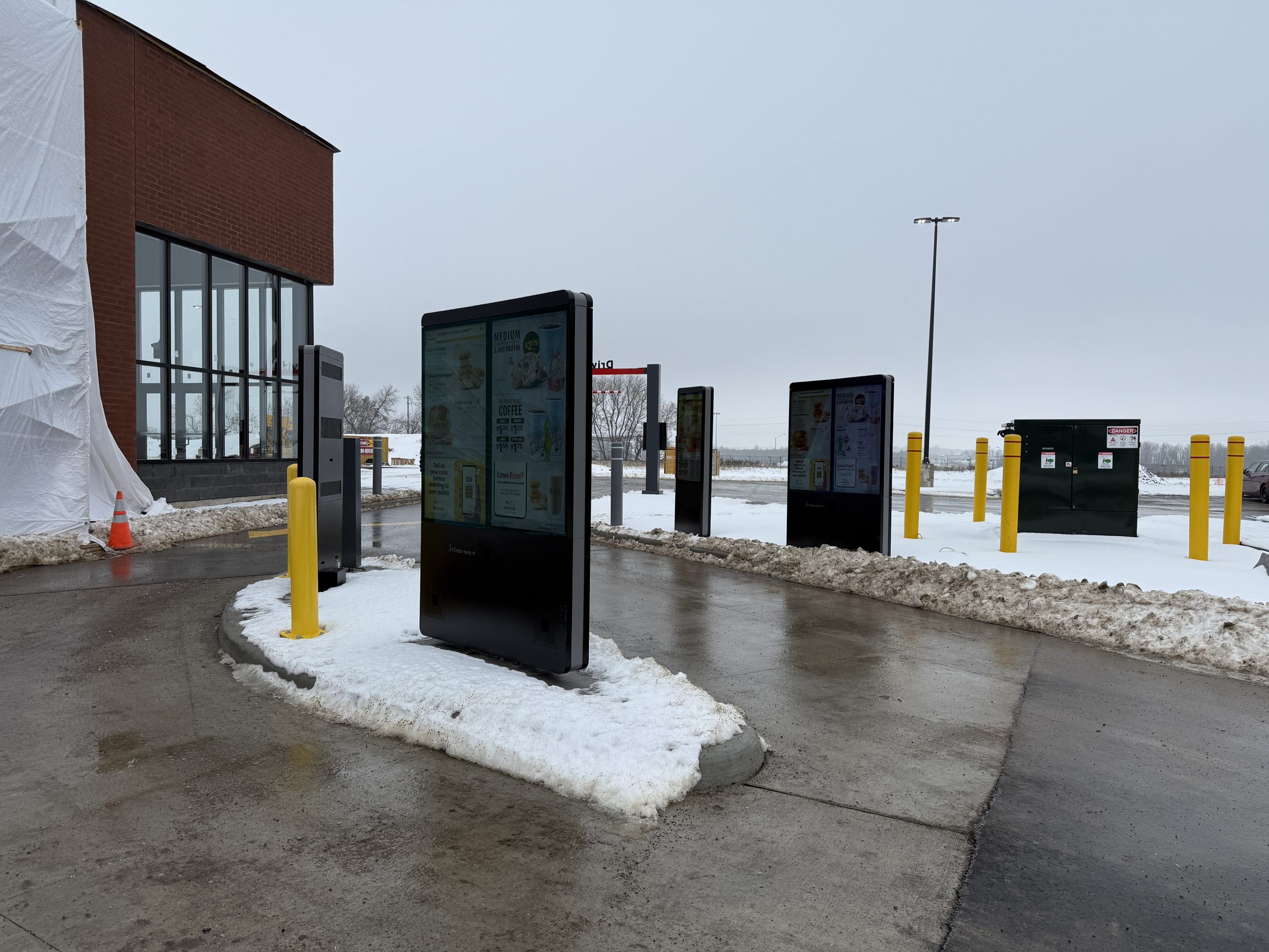 McDonalds - Lindsay - 368 Angeline Street South - New Restaurant Building Construction