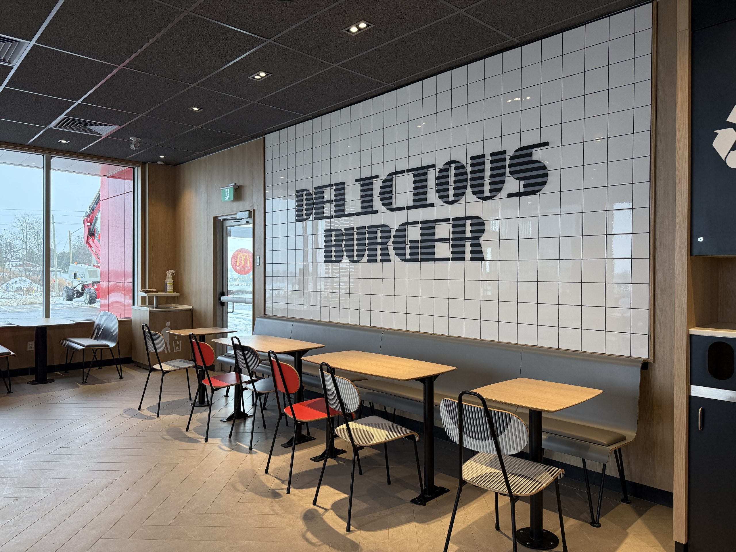 McDonalds - Lindsay - 368 Angeline Street South - New Restaurant Building Construction