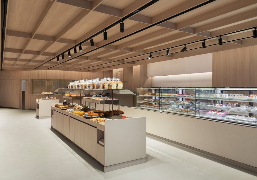 Paris Baguette Toronto – Yorkville 110 Bloor St. W – GTA General Contractors (14) Paris Baguette Canadian Flagship Location in Yorkville - Toronto, ON Retail Construction Company